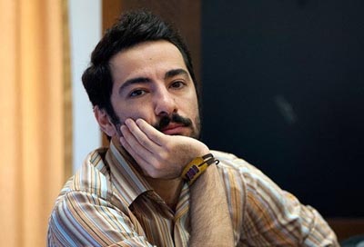 فیلم | واکنش شدید و جنجالی نوید محمدزاده به بی احترامی به عزت الله انتظامی