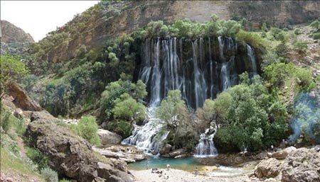 یکی از بزرگترین و زیباترین آبشارهای ایران