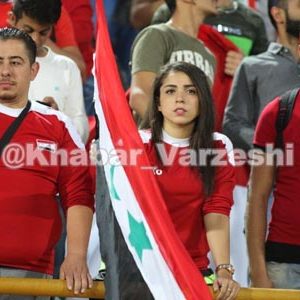 عکس | تماشاگر زن سوری بدون حجاب در ورزشگاه آزادی!