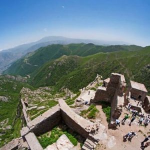 سفری به قلعه بابک در استان آذربایجان شرقی | فیلم
