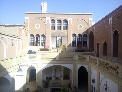 خانه صادقی ؛ یکی از خانه های قدیمی و دیدنی استان کرمان