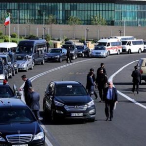 لحظه ورود رئیس‌جمهور روسیه به تهران | تیم اسکورت پوتین در مهرآباد | فیلم
