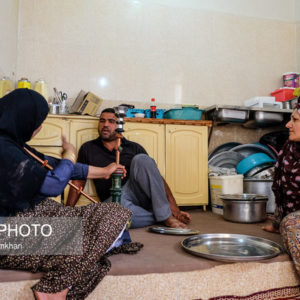 این آشپزخانه دونفره در کرمان به مسافرانی از همه دنیا غذا می‌دهد