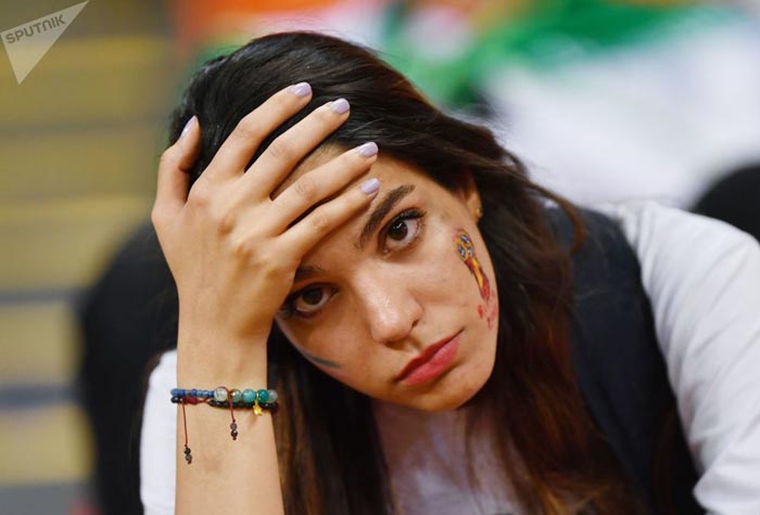 خاص ترین تماشاگر زن ایرانی حاضر در جام جهانی روسیه؛زیبایی و غم…|عکس