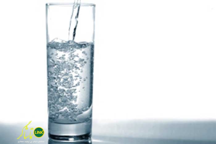 نوشیدن آب چگونه باعث کاهش وزن می شود