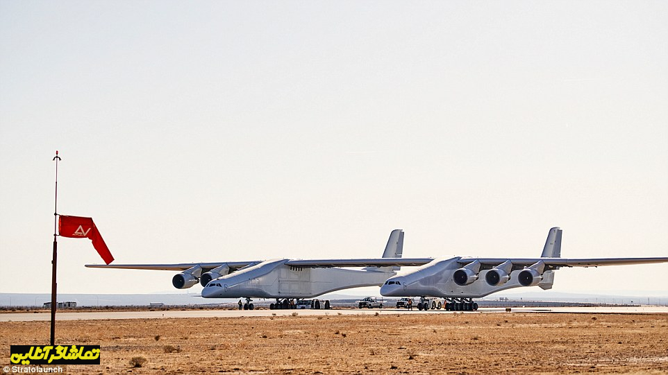 ببینید:پرواز عجیب ترین هواپیمای جهان بزرگتر از یک زمین فوتبال/تصاویر