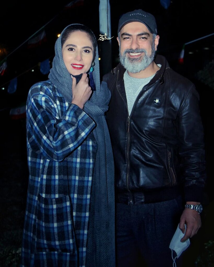 تصویری جدید از بازیگر مرد ایرانی و همسر دومش در جشنواره فیلم فجر ۱۴۰۰