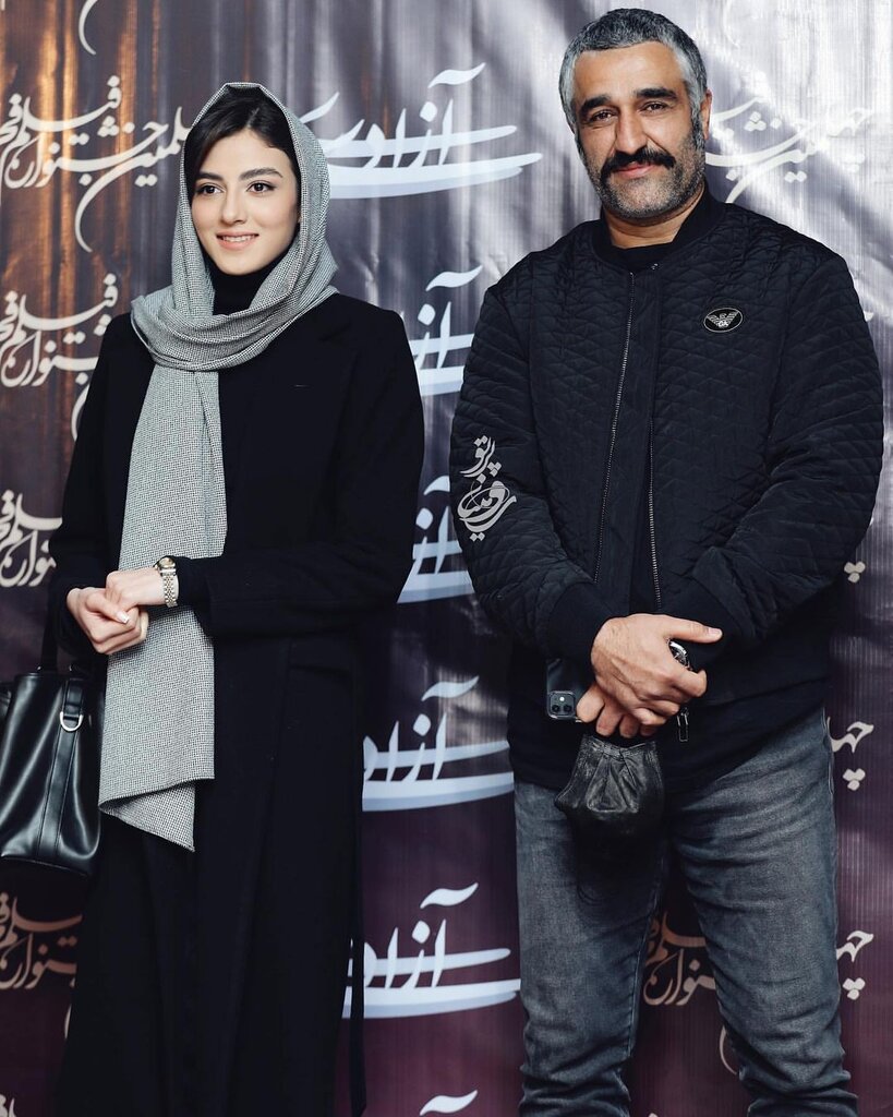 عکس | پوشش همسر جنجالی «آقازاده» در جشنواره فجر