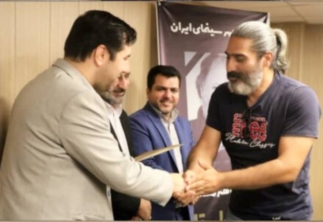 چهل سال پایداری، آفرینش و آموزش در راه هنر؛ پرتره‌ای از محسن شجاعی‌پور